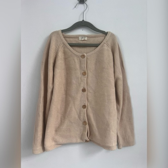 The Simple Folk Daily
Cardigan Size 7-8 YO - Picture 1 of 4
